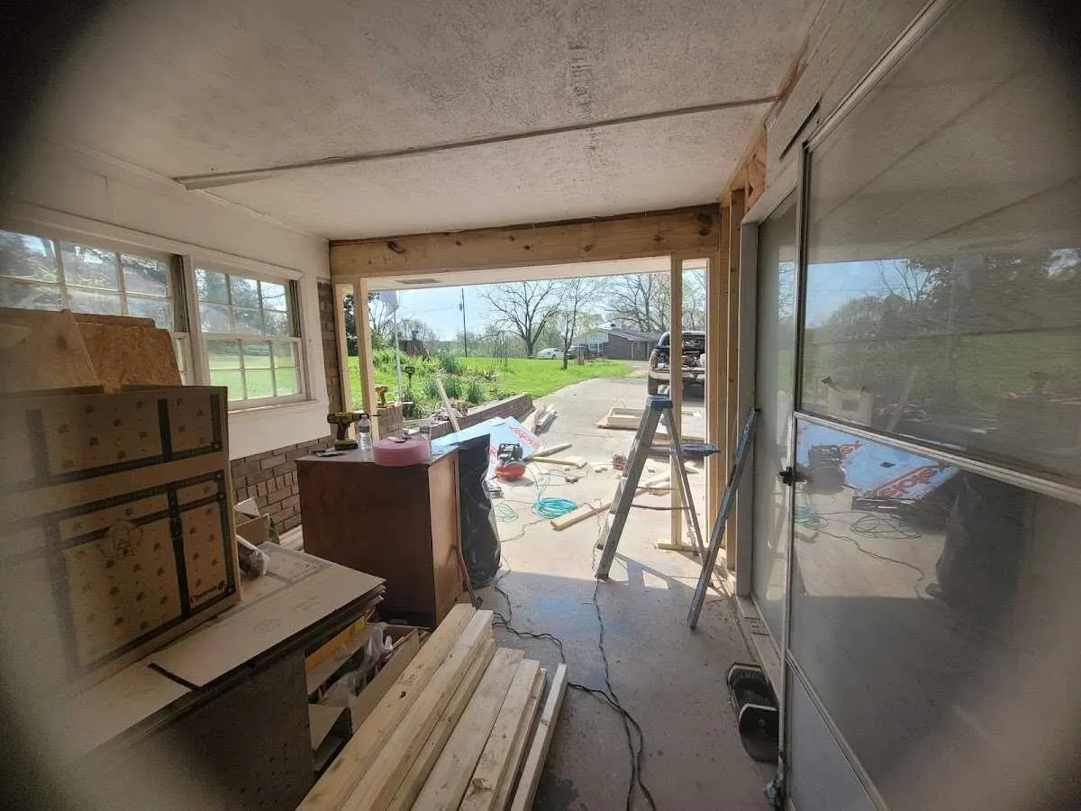 Air movers and dehumidifier for Water Mitigation Services in Cromwell